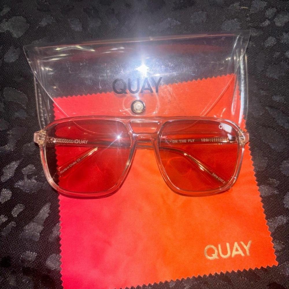 Quay sunglasses on the fly